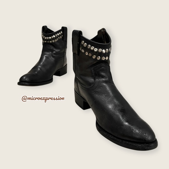 RARE Frye Diana Vintage Distressed Black Leather Stud Pull-On Cowgirl Ankle Boot - Picture 10 of 16